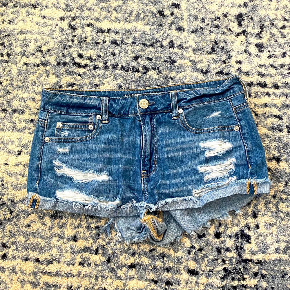 Size 8 American Eagle shorts